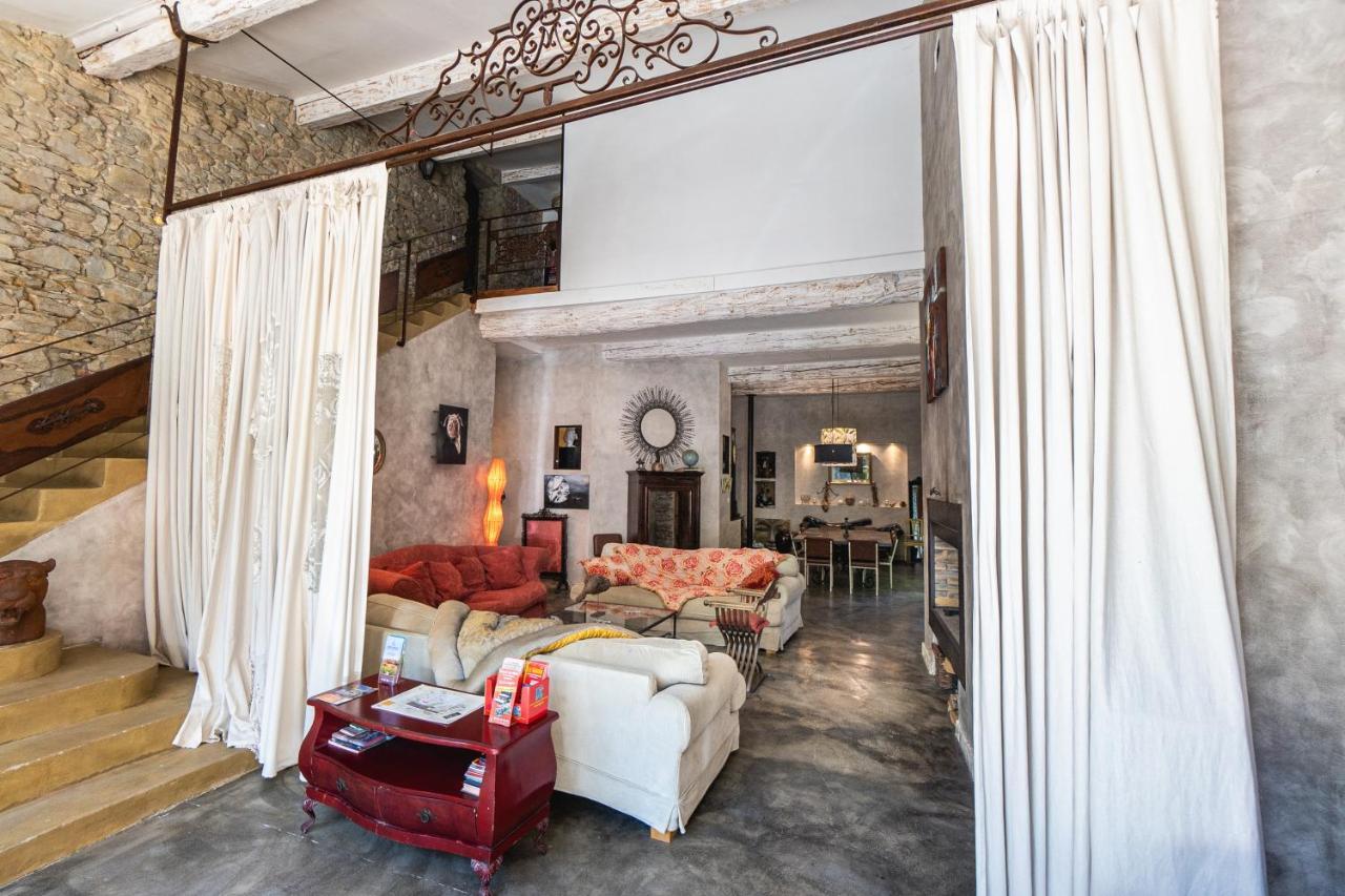 Domaine De Marseillens Bed and Breakfast Palaja Eksteriør billede