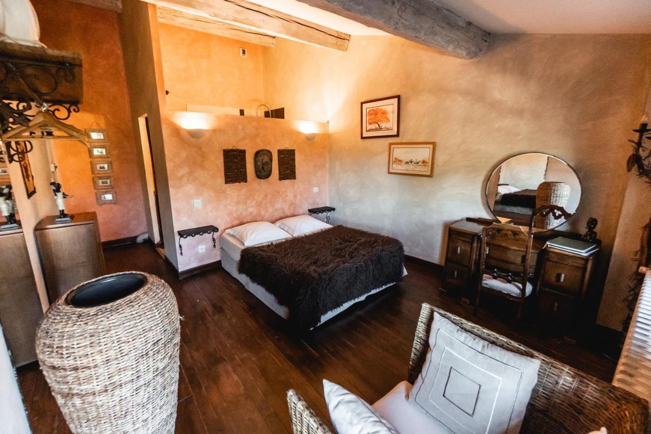Domaine De Marseillens Bed and Breakfast Palaja Eksteriør billede