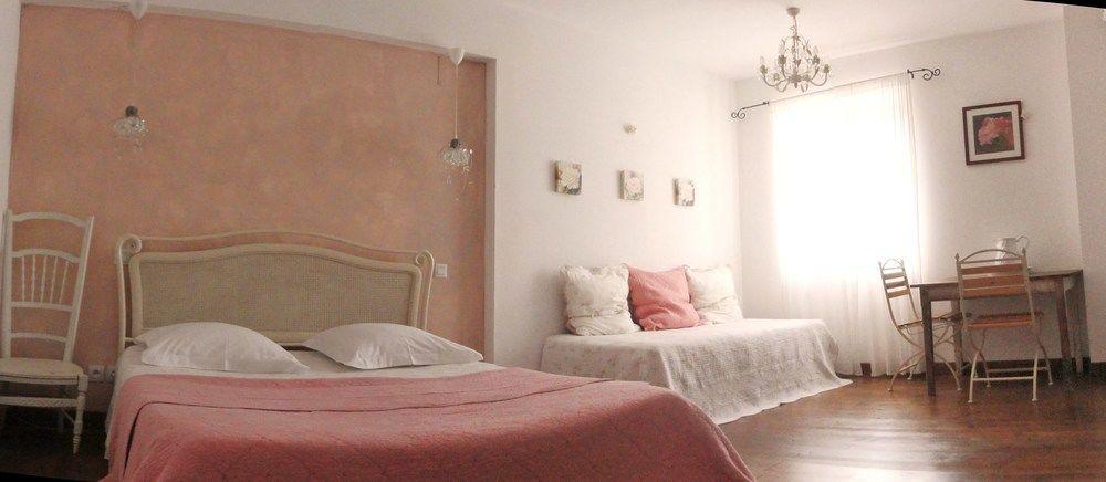 Domaine De Marseillens Bed and Breakfast Palaja Eksteriør billede